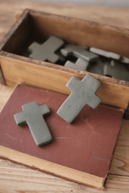 Set Of Six Hand Carved Stone Crosses (Color: Grey)